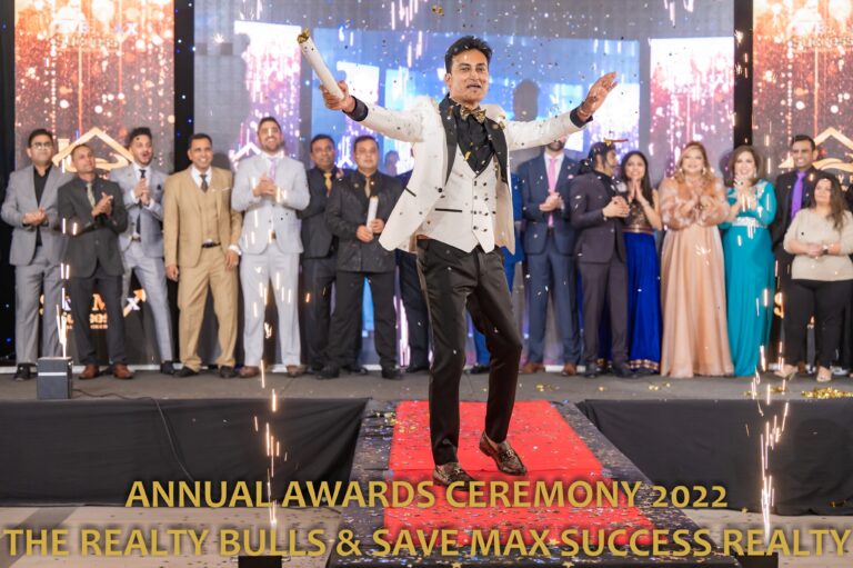 annual awards 2022 success walk by the team