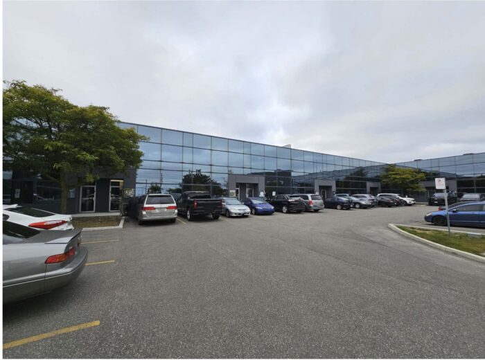 Commercial Office Space with Industrial Space in Mississauga on Lease